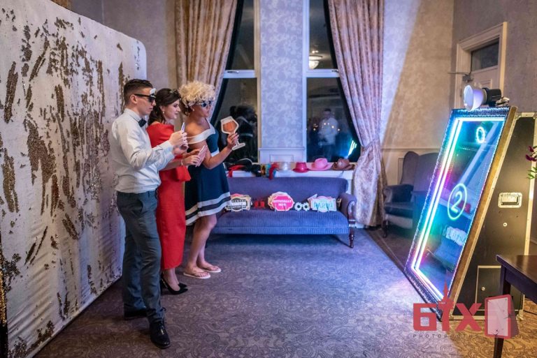 6ix photobooths toronto 024 full size 768x513