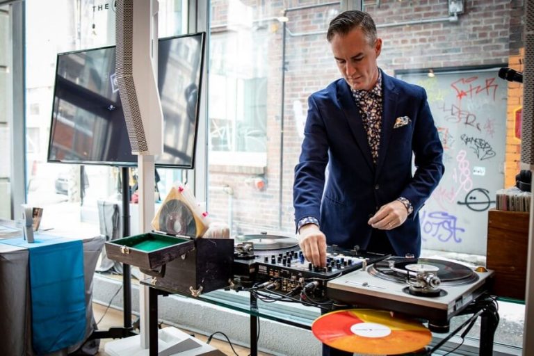 DiegoandLiza0030 2 768x512