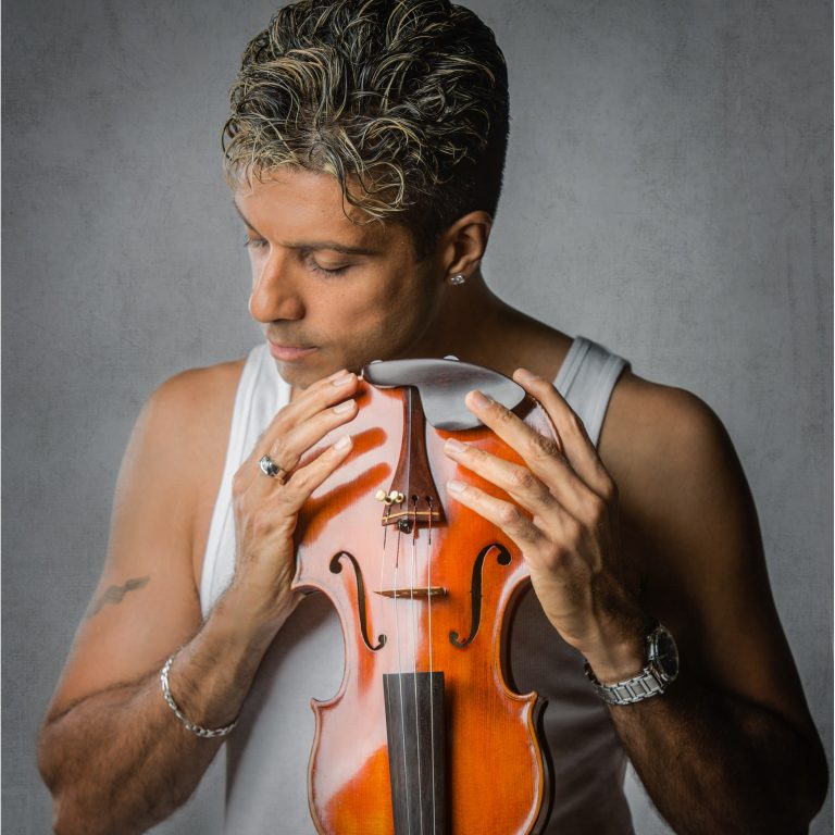 g pinto violinist toronto 007 full size 768x768