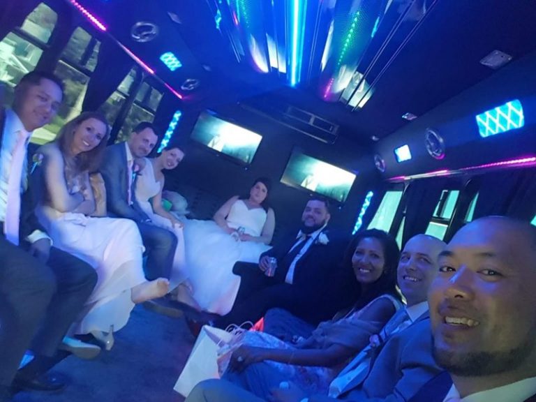 just for u limo bus toronto 006 homepage 768x576