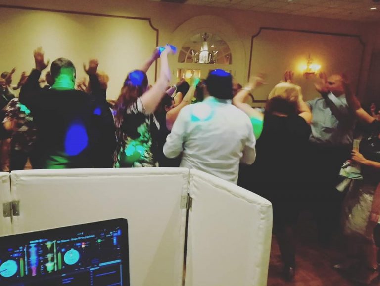 musically in motion entertainment services brampton 004 full size 768x579