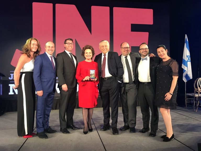 redstone pictures toronto 011 full size 768x576