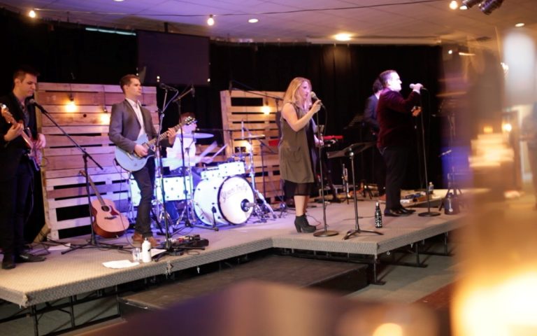 yours truly live music toronto 016 full size 768x480