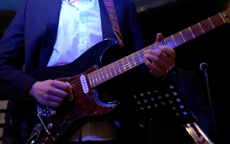 yours truly live music toronto 018 full size 768x480