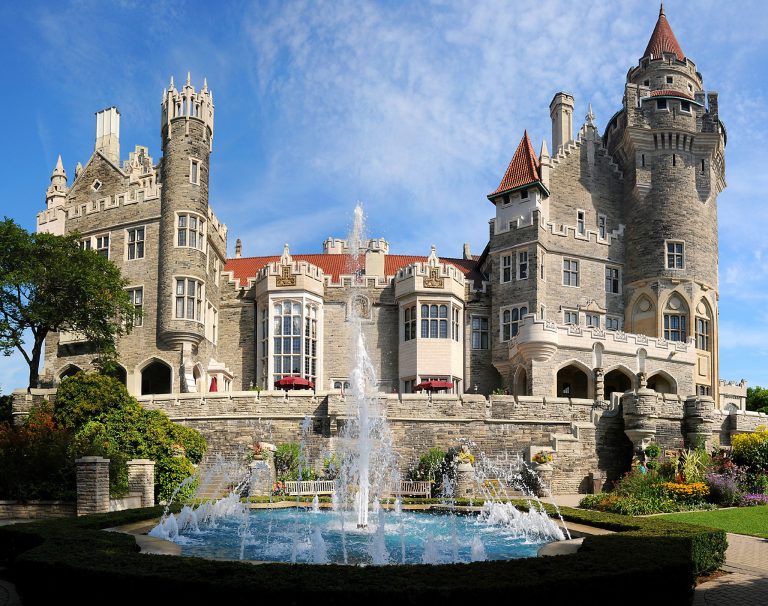 Casa Loma 2 768x606