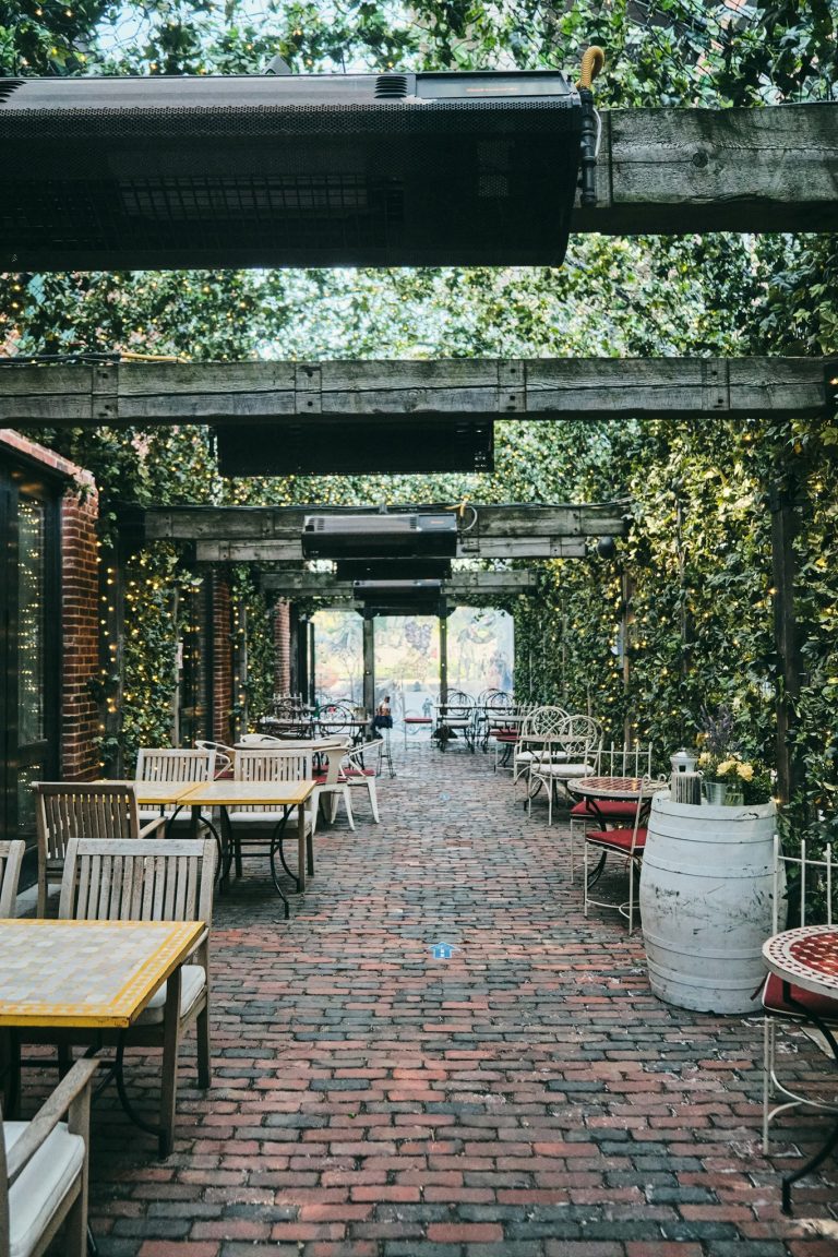 Cluny Bistro Private Room 6 768x1152