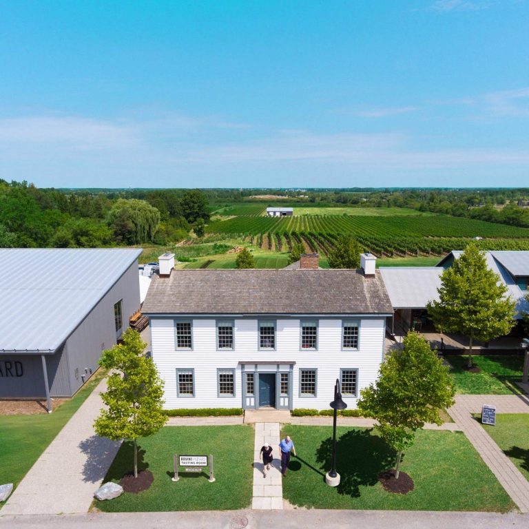 Ravine Vineyard logo 768x768