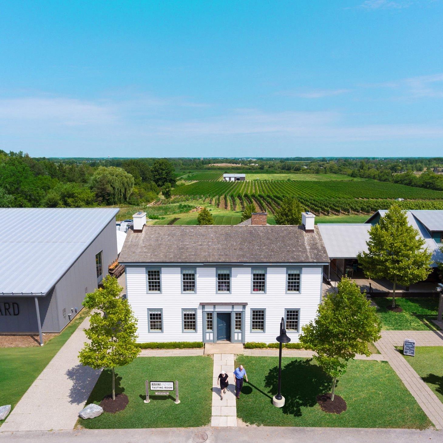 Ravine Vineyard logo