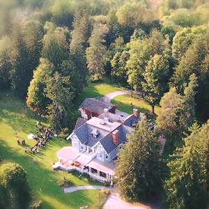 Sir William Mackenzie Inn logo