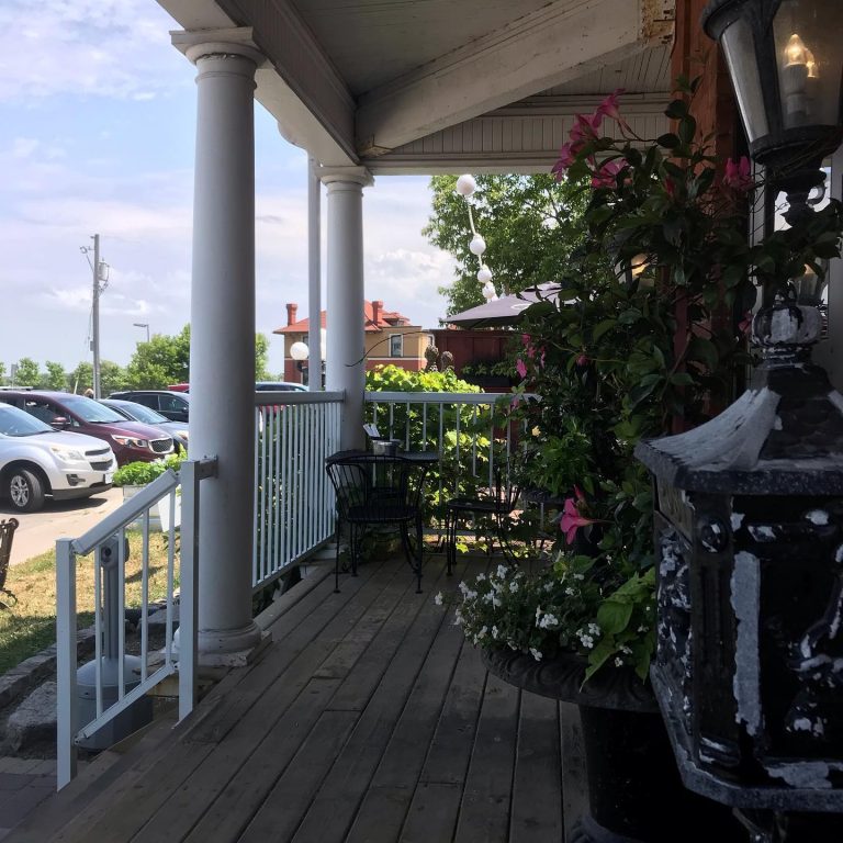 The Farmhouse 6 768x768