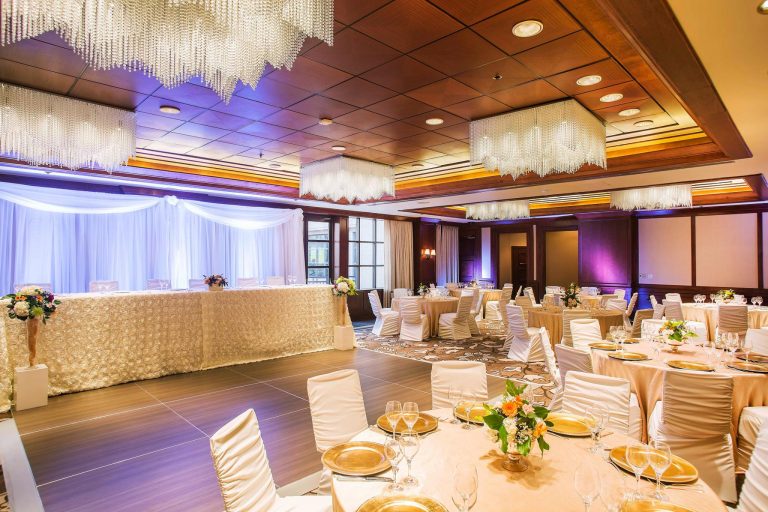 The Yorkville Royal Sonesta Hotel 8 768x512