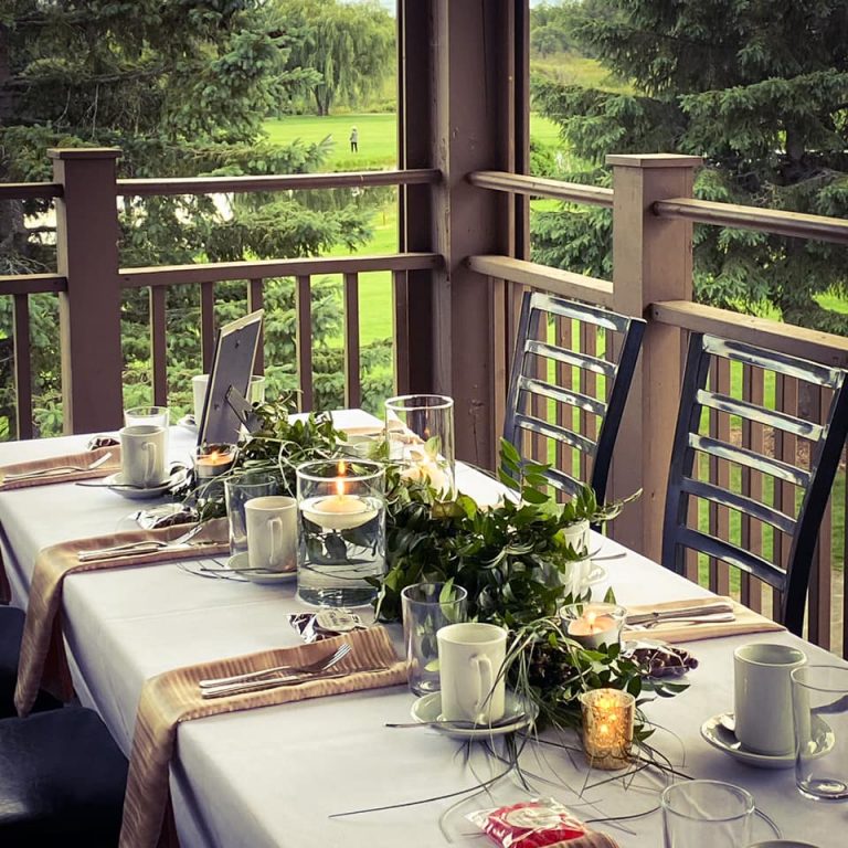 ALE Amberwood Lounge Eatery 2 768x768