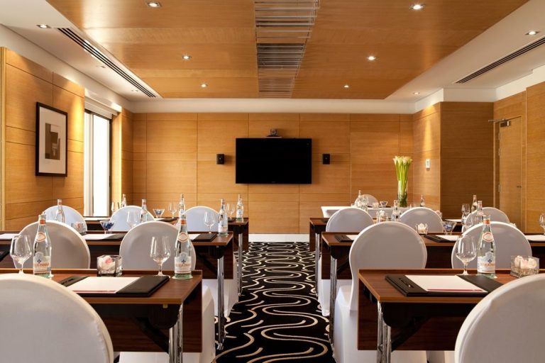 Ramada Jordan Beacon Harbourside Hotel Suites 3 768x512