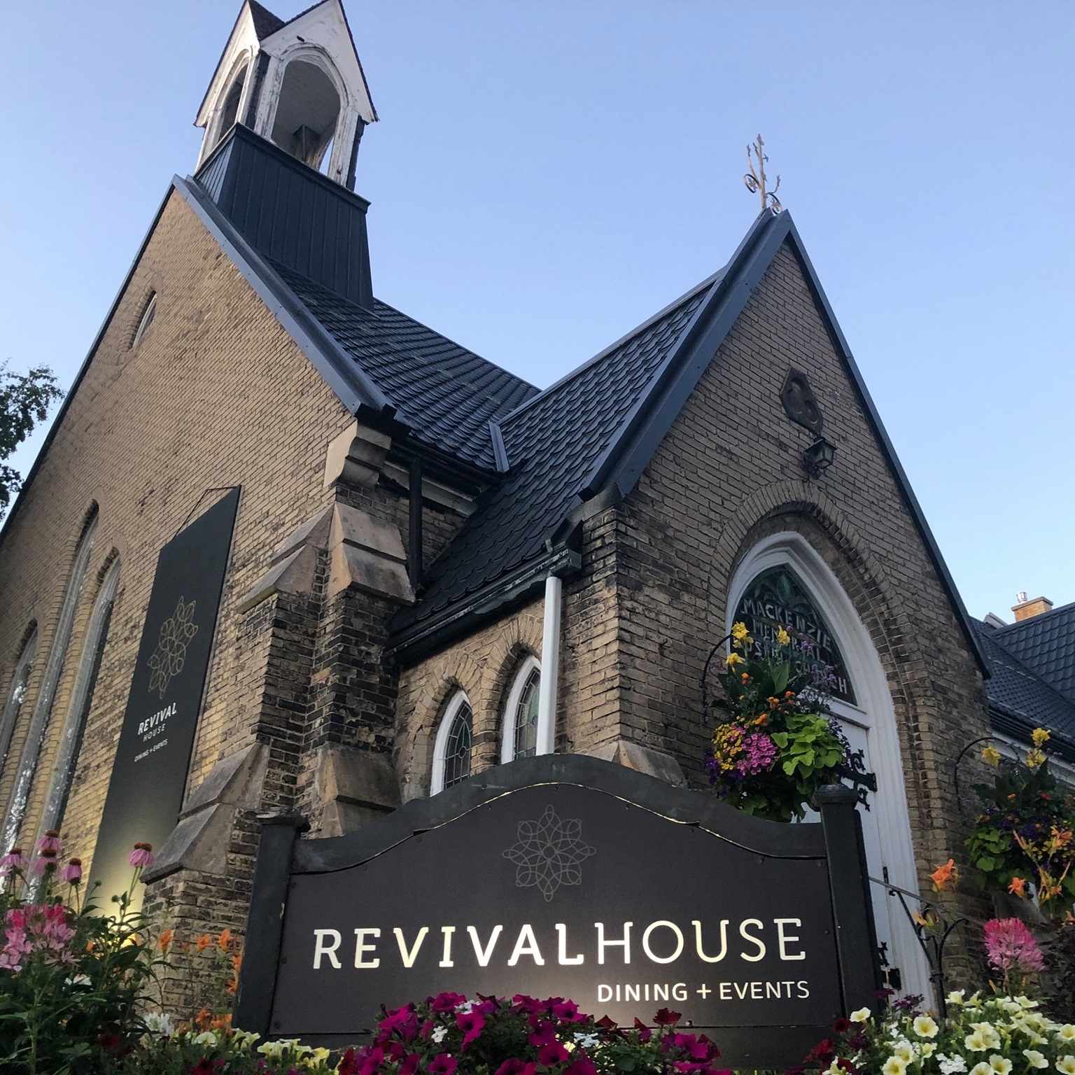 Revival House logo