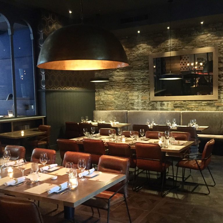 SOCIAL Restaurant 7 768x768