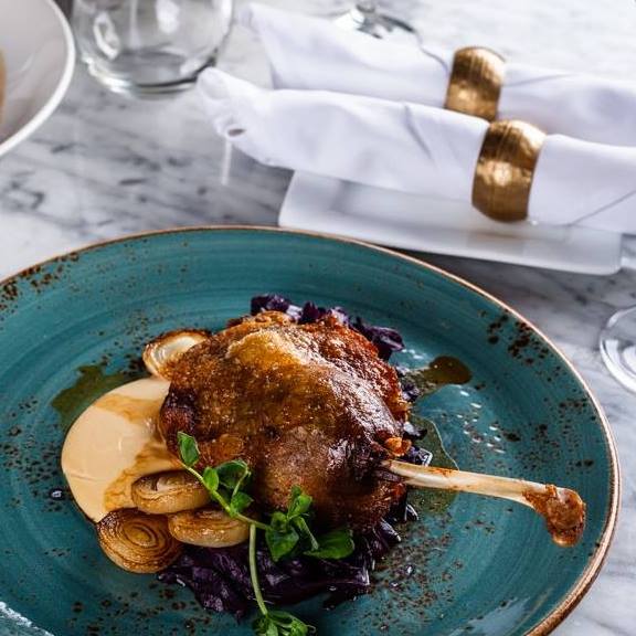 SOCIAL Restaurant logo