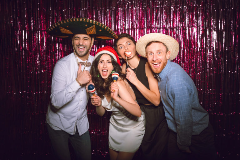 photobooth toronto oshawa 768x512