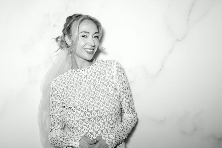 experience glam 768x512