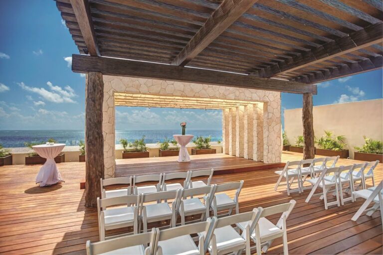 Royalton Riviera Cancun Weddings resized 768x512