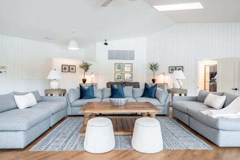 17 web or mls 17 Paige Atthill 3999 Locust Ln Lincoln 768x512