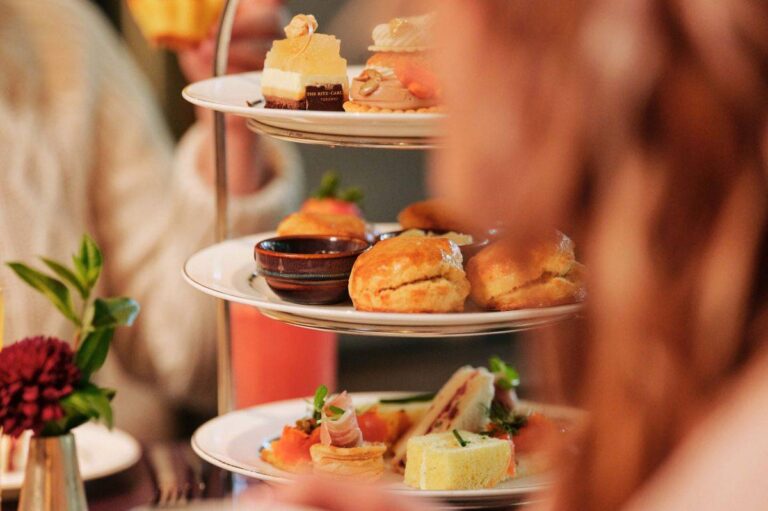 rz yyzrz high tea dessert 33608 Classic Hor 768x511