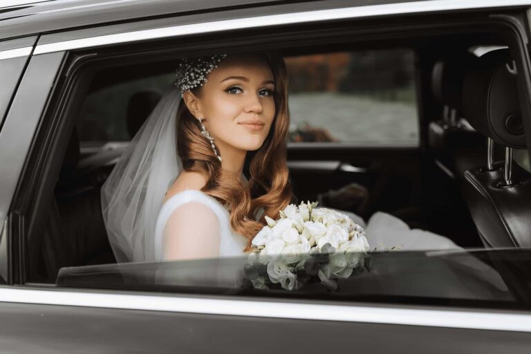 wedding limo service 768x512