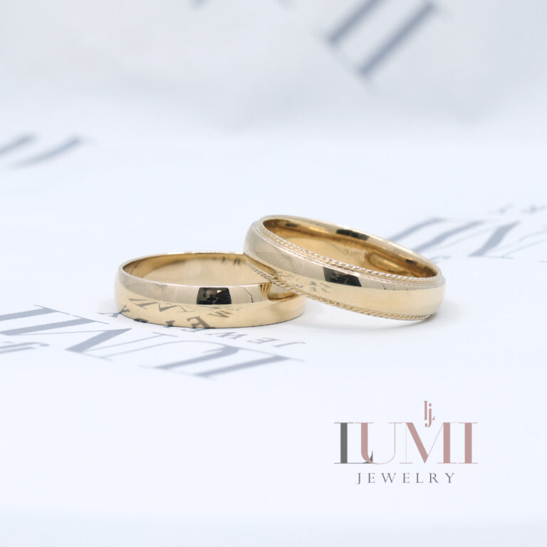 Classic Gold Wedding Bands set